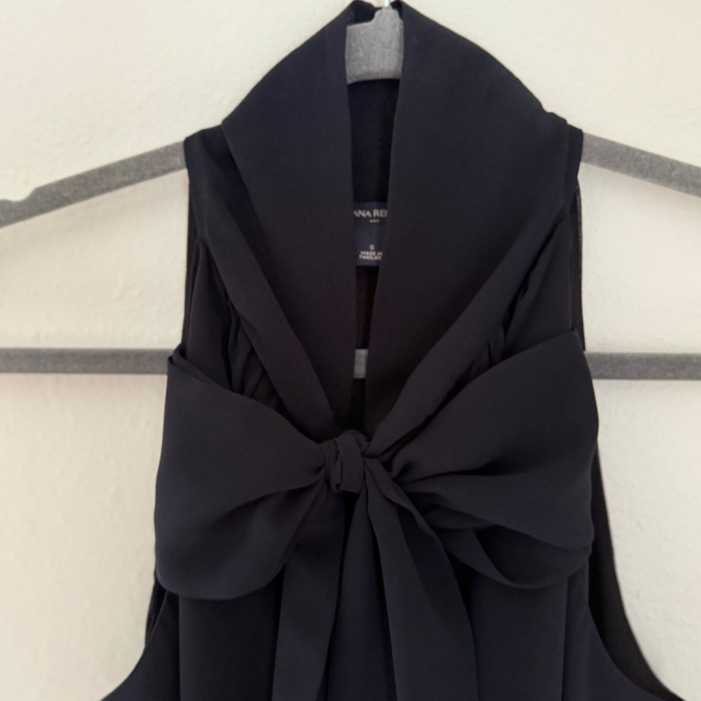 Banana Republic Tie Bow Top - Picture 4 of 9